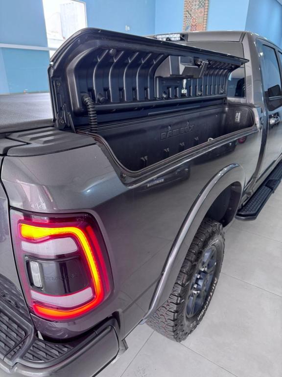 RAM 2500 - Foto