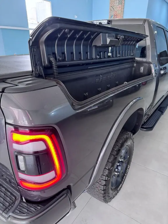 RAM 2500 - Foto