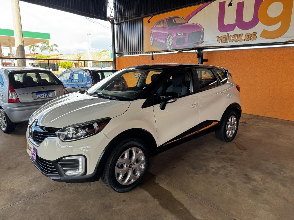 RENAULT Captur - Foto