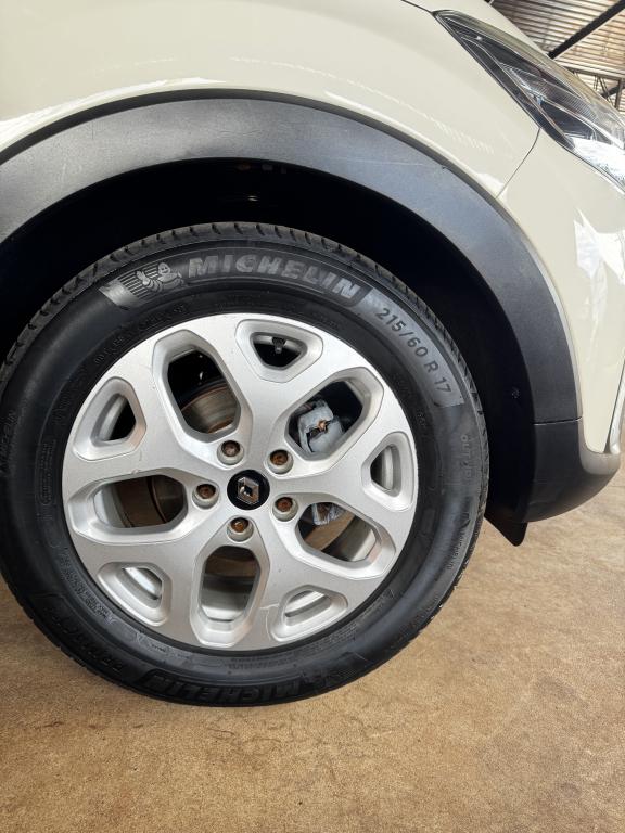 RENAULT Captur - Foto