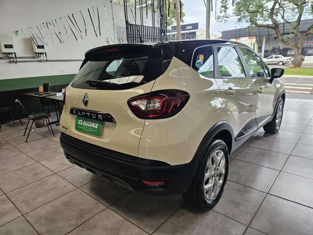 RENAULT Captur - Foto