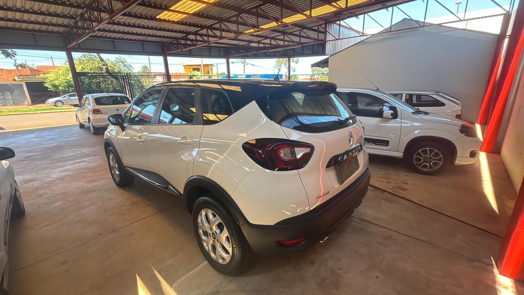 RENAULT Captur - Foto