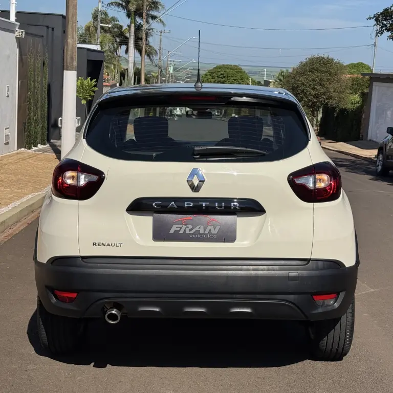 RENAULT Captur - Foto