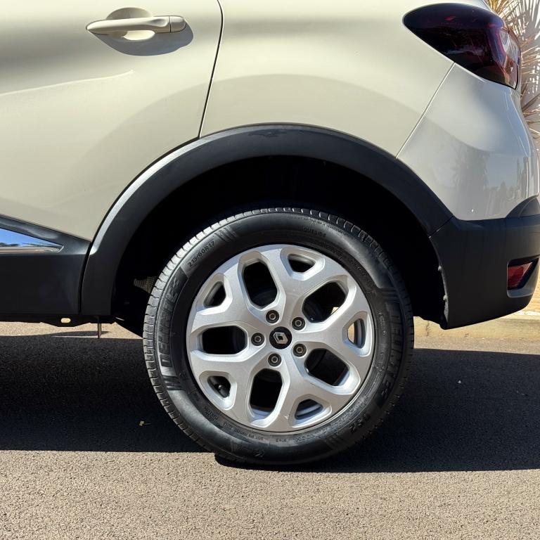 RENAULT Captur - Foto