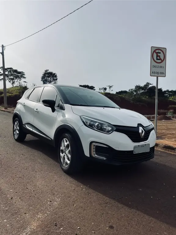 RENAULT Captur - Foto