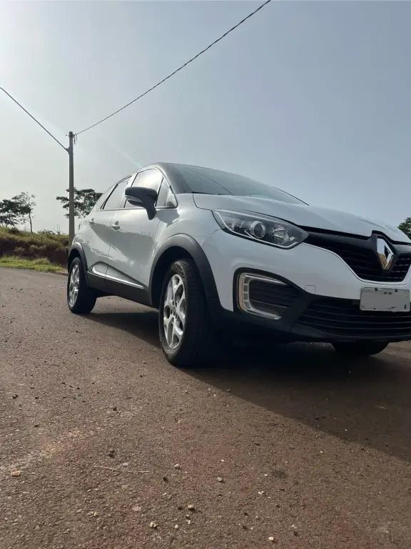 RENAULT Captur - Foto