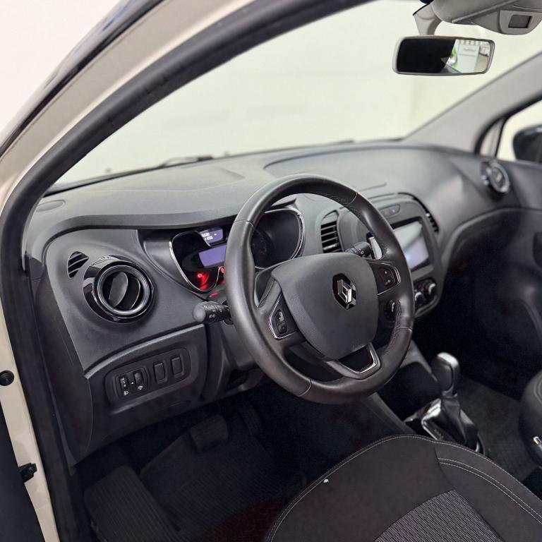 RENAULT Captur - Foto