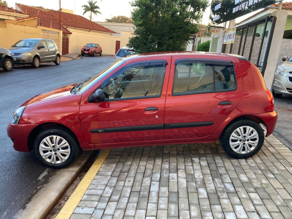 RENAULT Clio Hatch - Foto