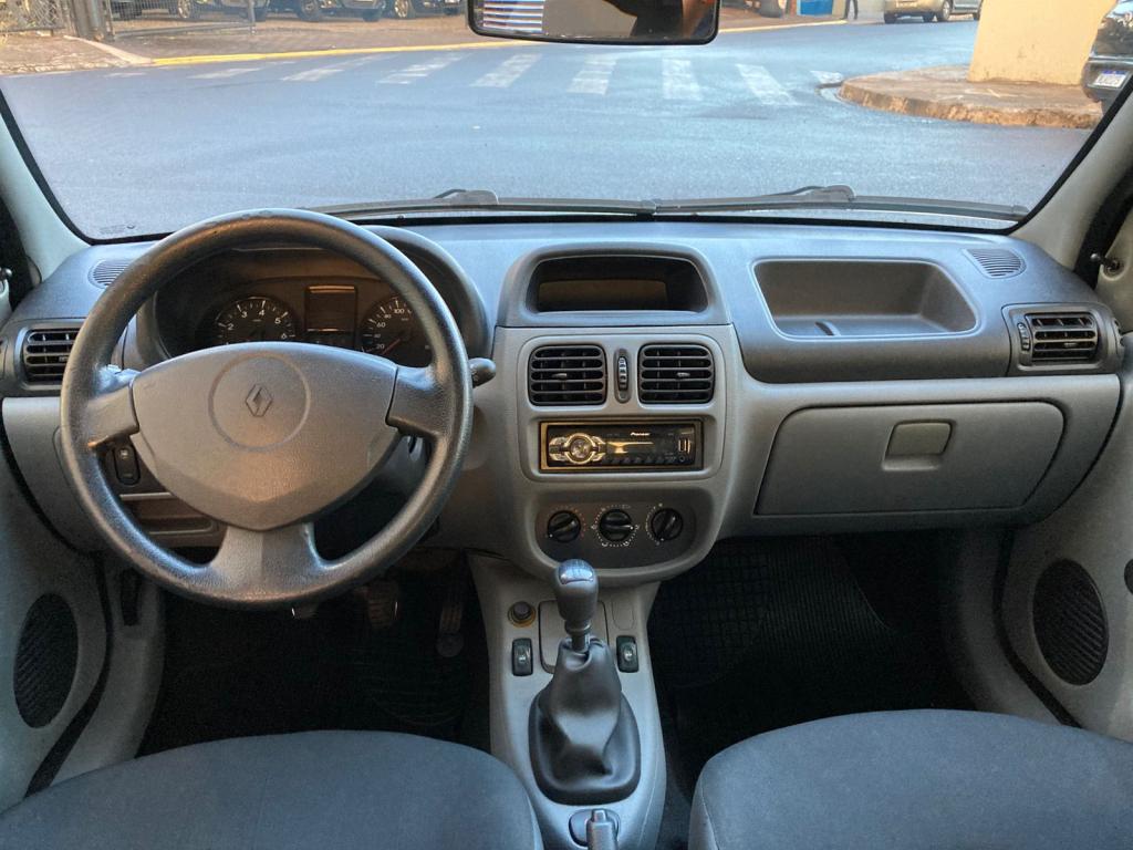 RENAULT Clio Hatch - Foto
