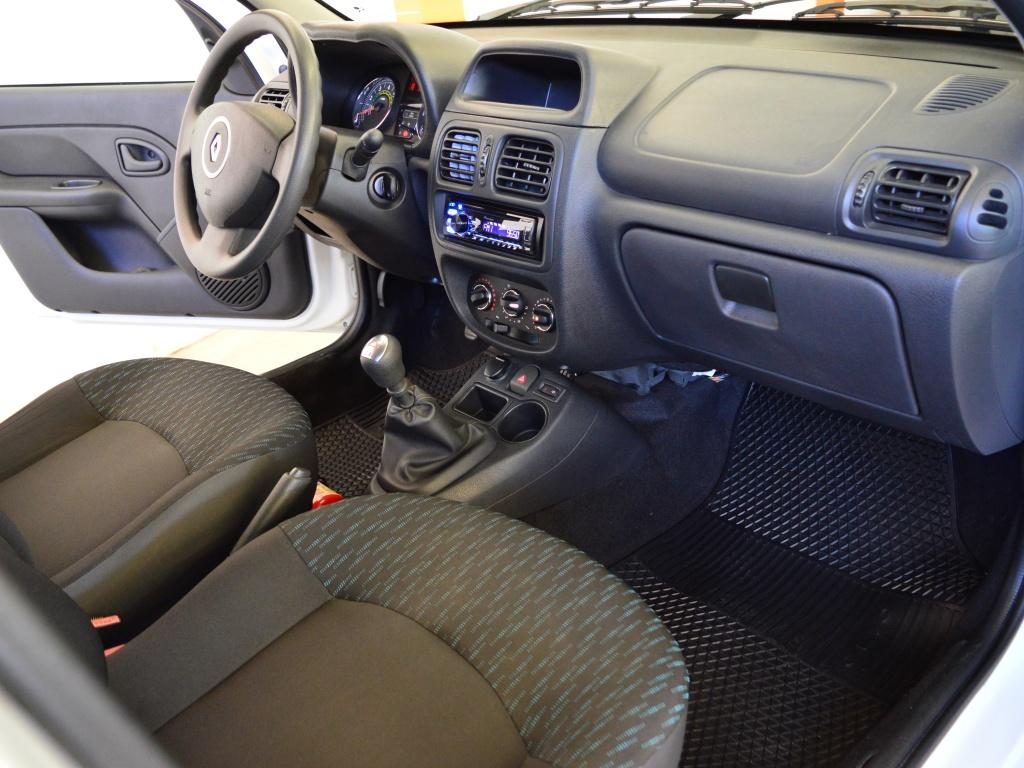 RENAULT Clio Hatch - Foto