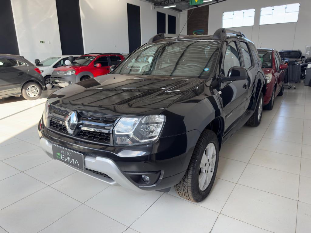 RENAULT Duster - Foto