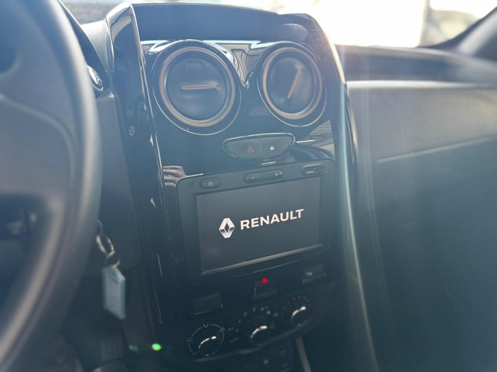 RENAULT Duster - Foto