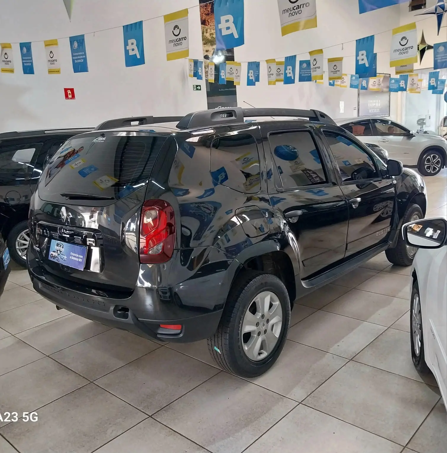 RENAULT Duster - Miniatura