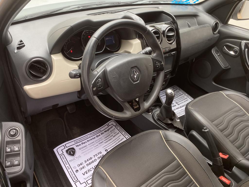 RENAULT Duster - Foto