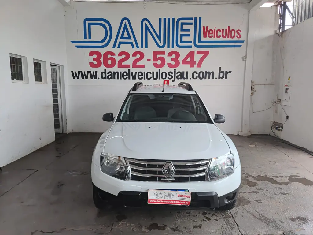 RENAULT Duster - Miniatura