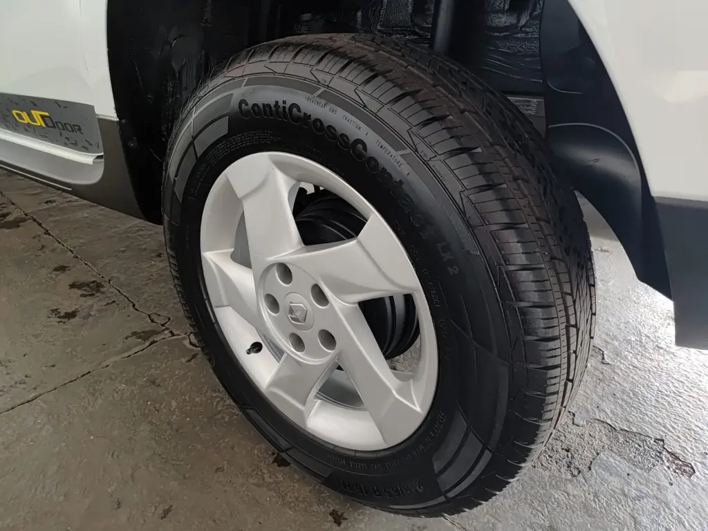 RENAULT Duster - Miniatura