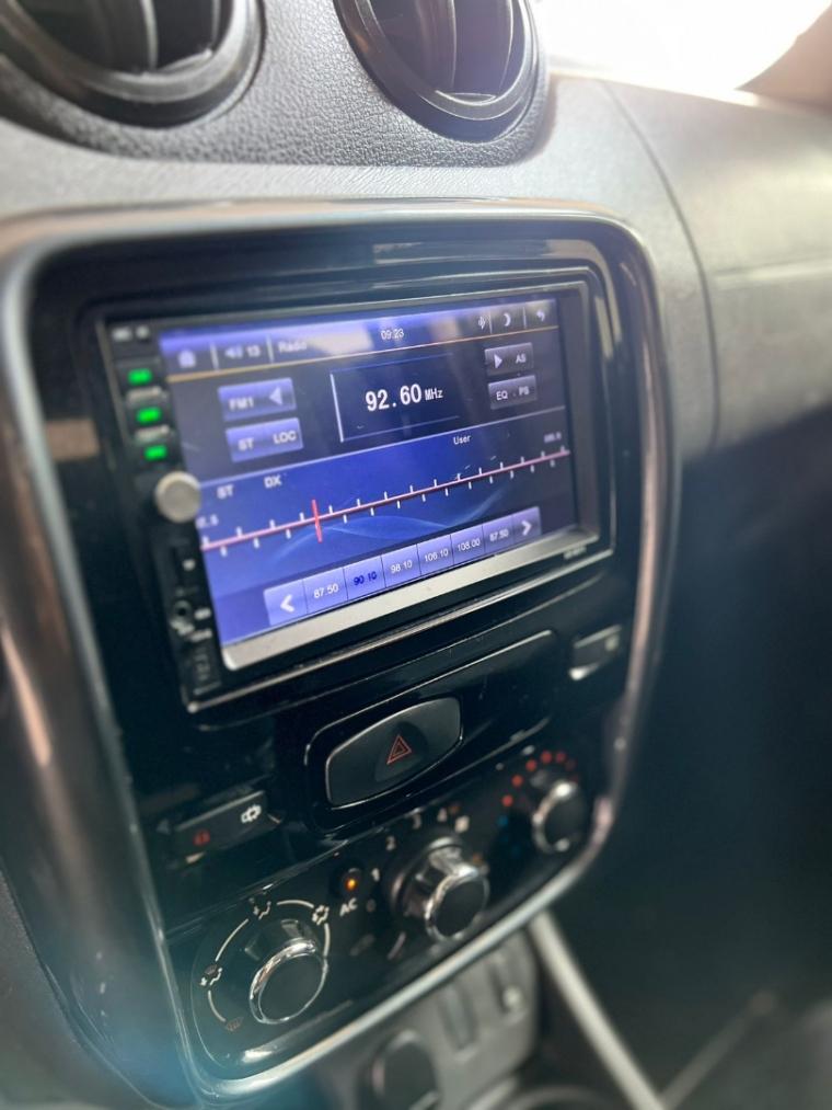 RENAULT Duster - Foto