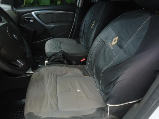 RENAULT Duster - Foto