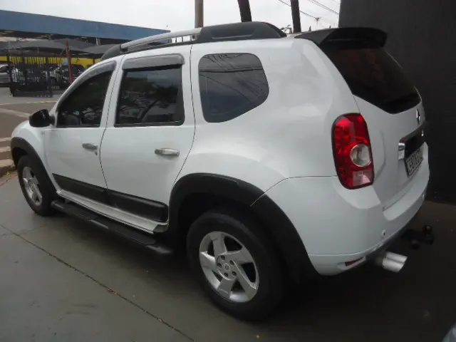 RENAULT Duster - Foto