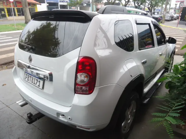 RENAULT Duster - Foto