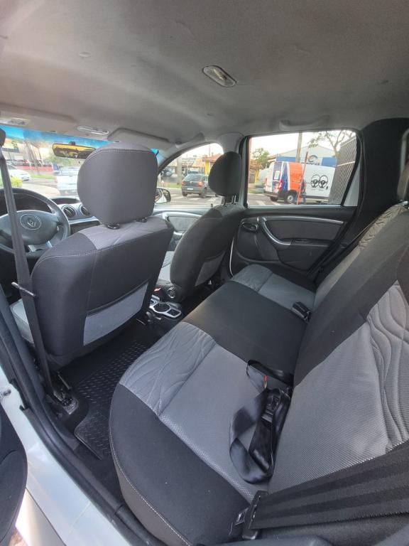 RENAULT Duster - Foto