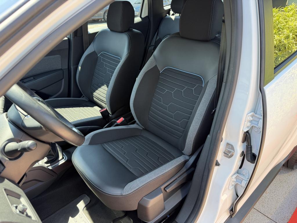RENAULT Duster - Foto