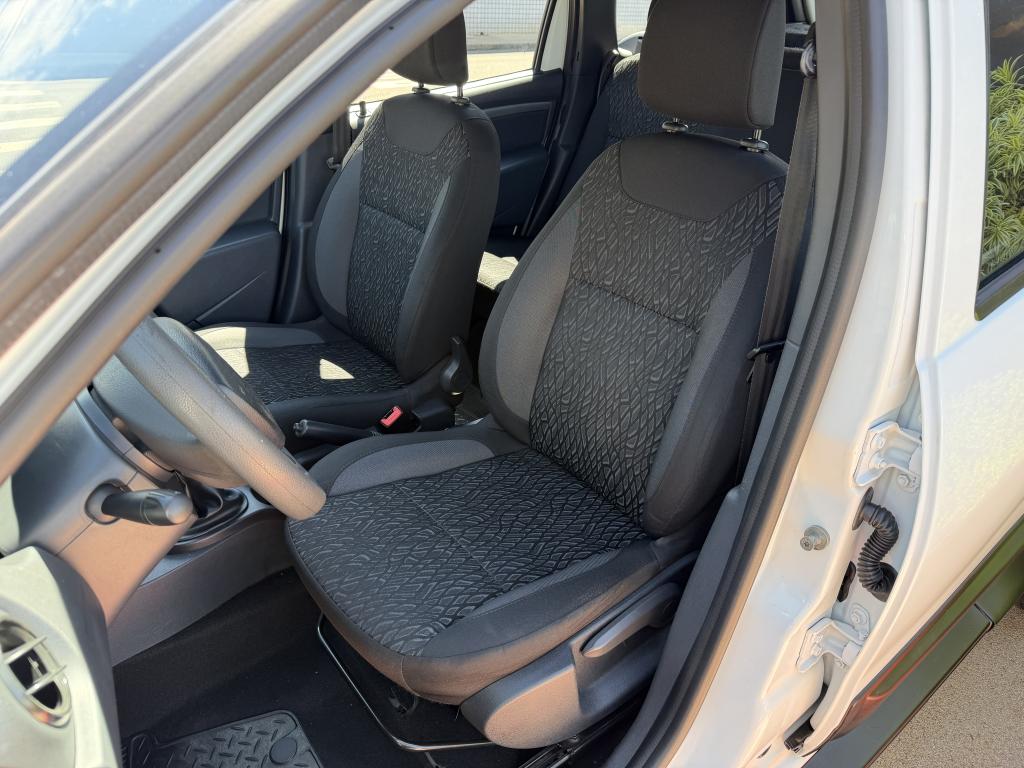 RENAULT Duster - Foto