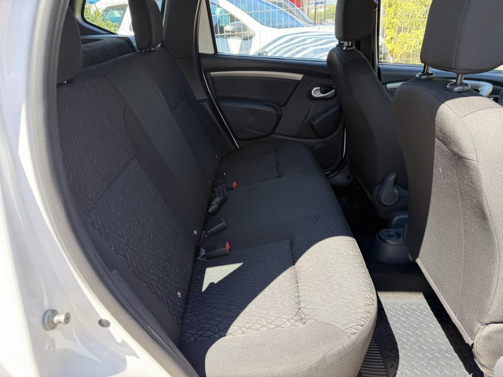 RENAULT Duster - Foto