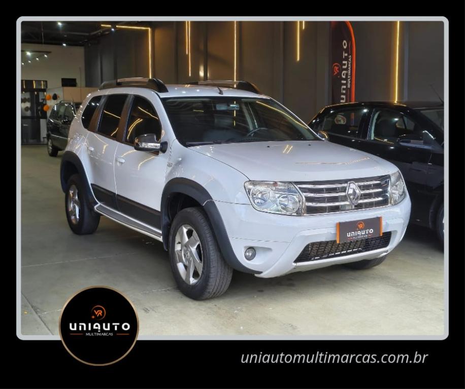 RENAULT Duster - Foto