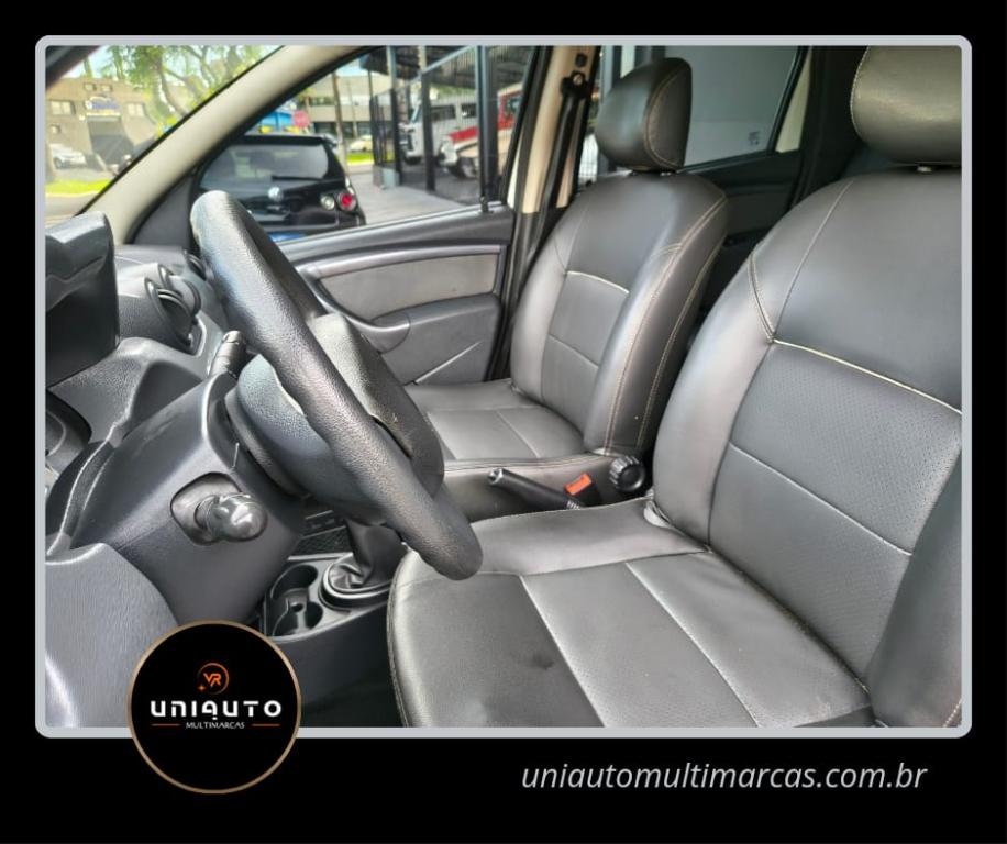 RENAULT Duster - Foto