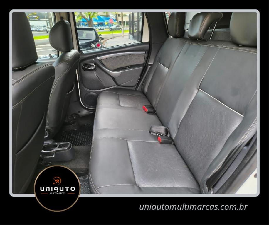 RENAULT Duster - Foto