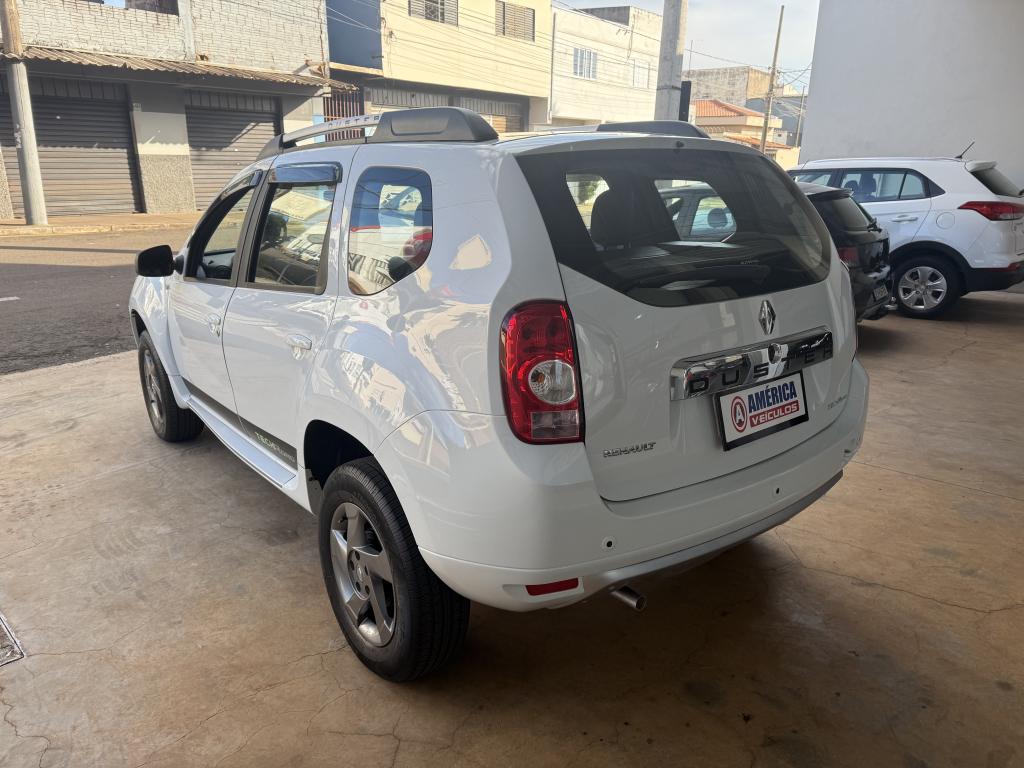 RENAULT Duster - Foto