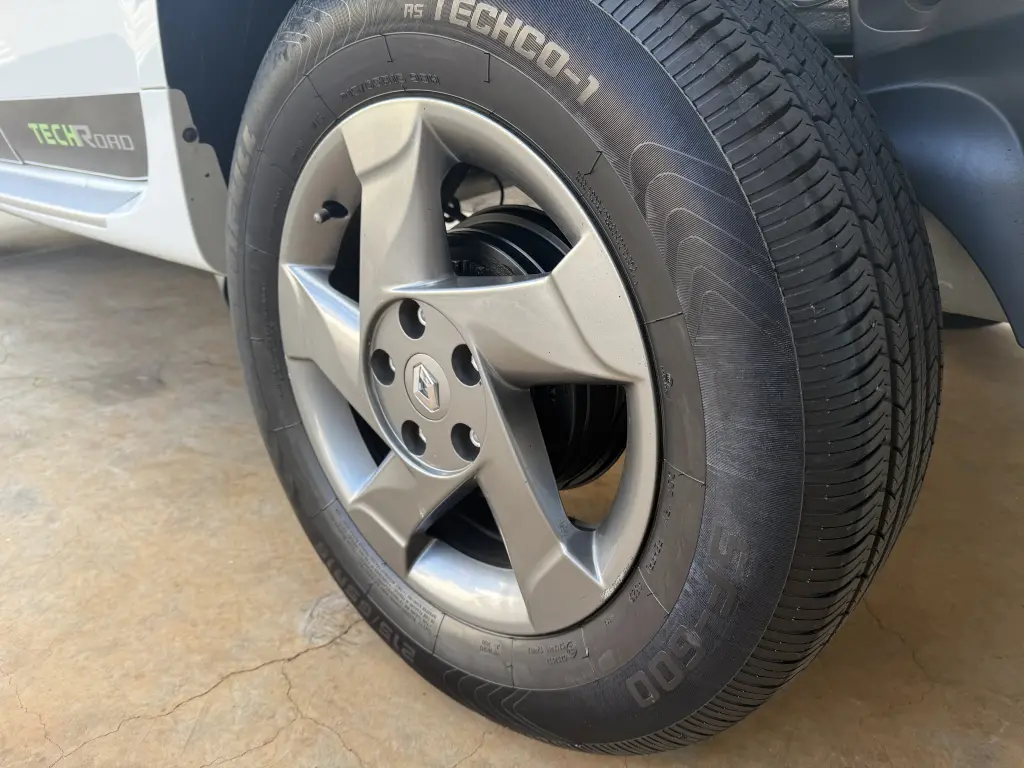 RENAULT Duster - Foto