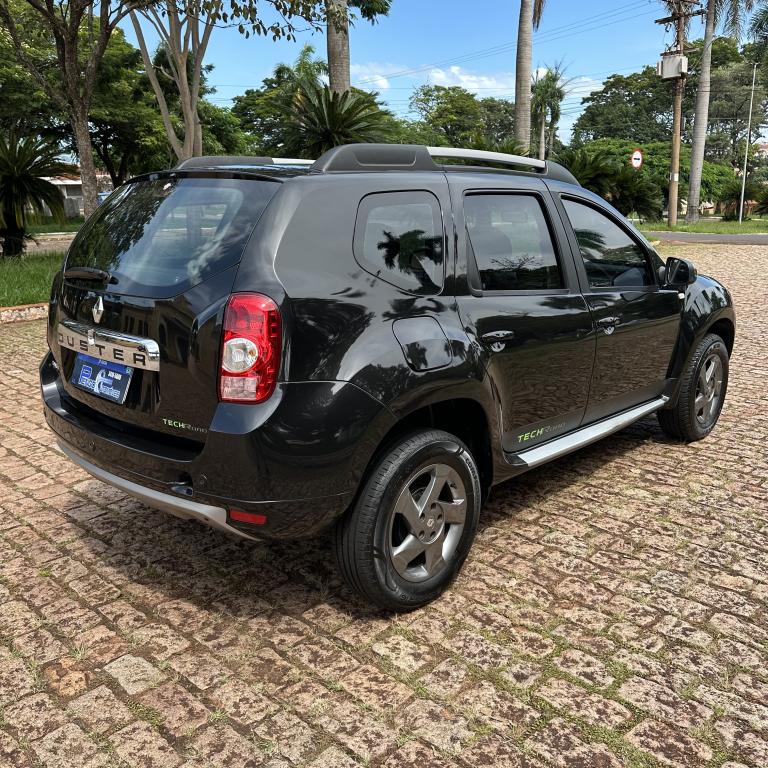 RENAULT Duster - Foto