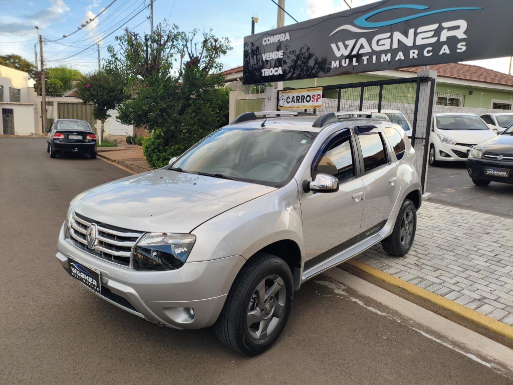 RENAULT Duster