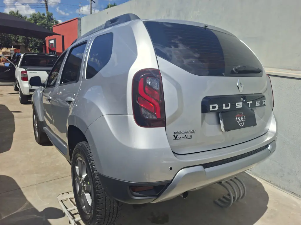 RENAULT Duster - Foto