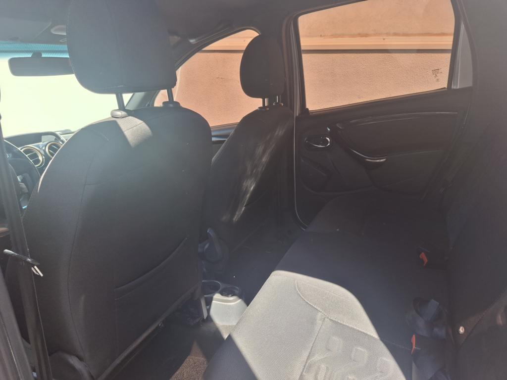 RENAULT Duster - Foto