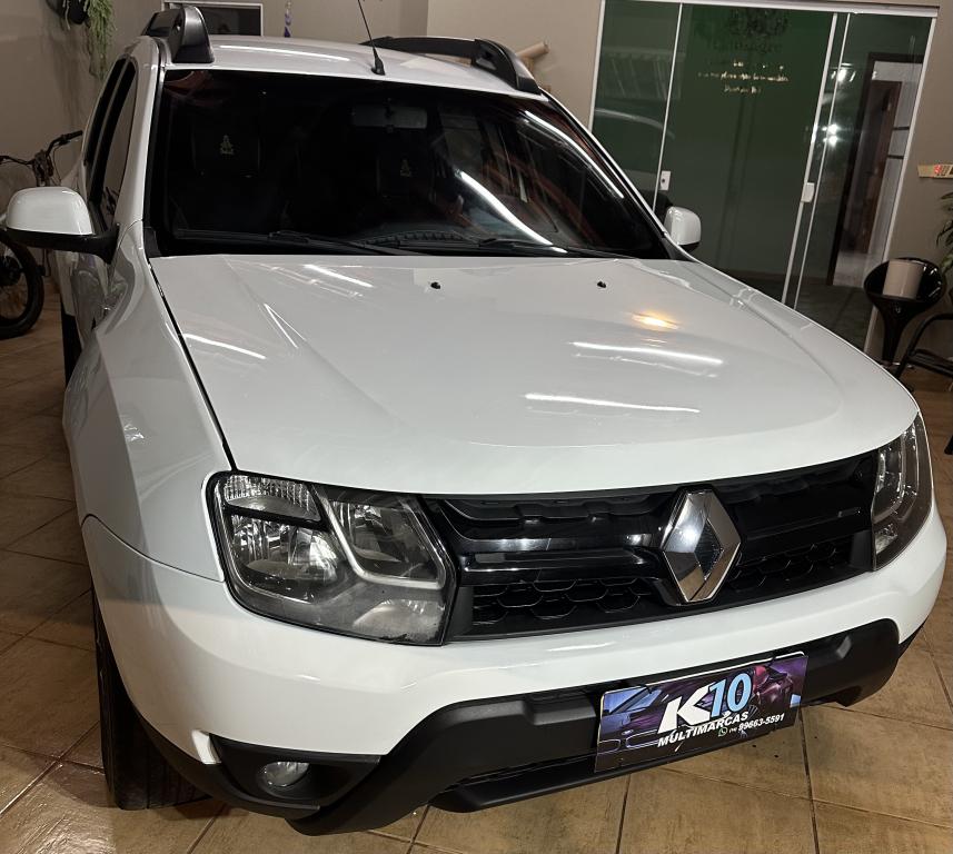RENAULT Duster - Foto
