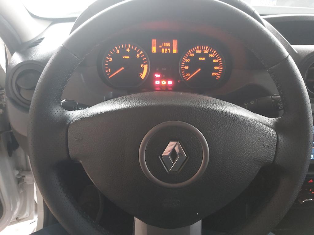 RENAULT Duster - Foto