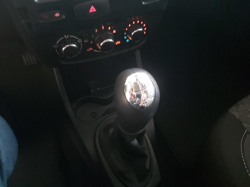 RENAULT Duster - Foto