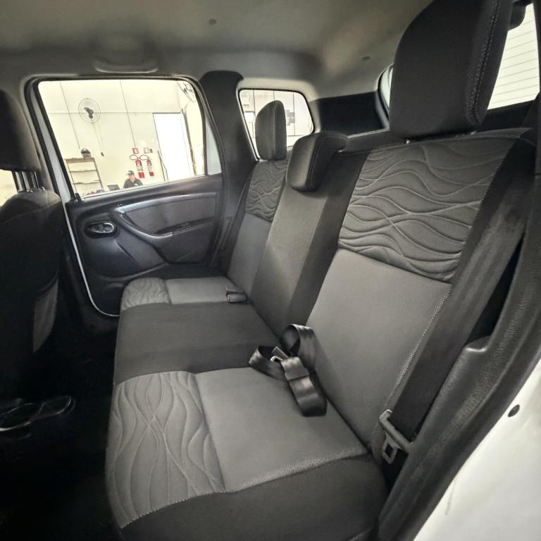 RENAULT Duster - Foto