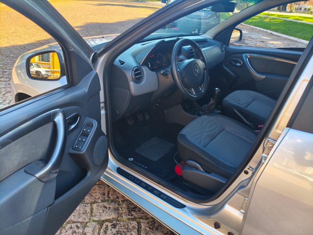 RENAULT Duster - Foto