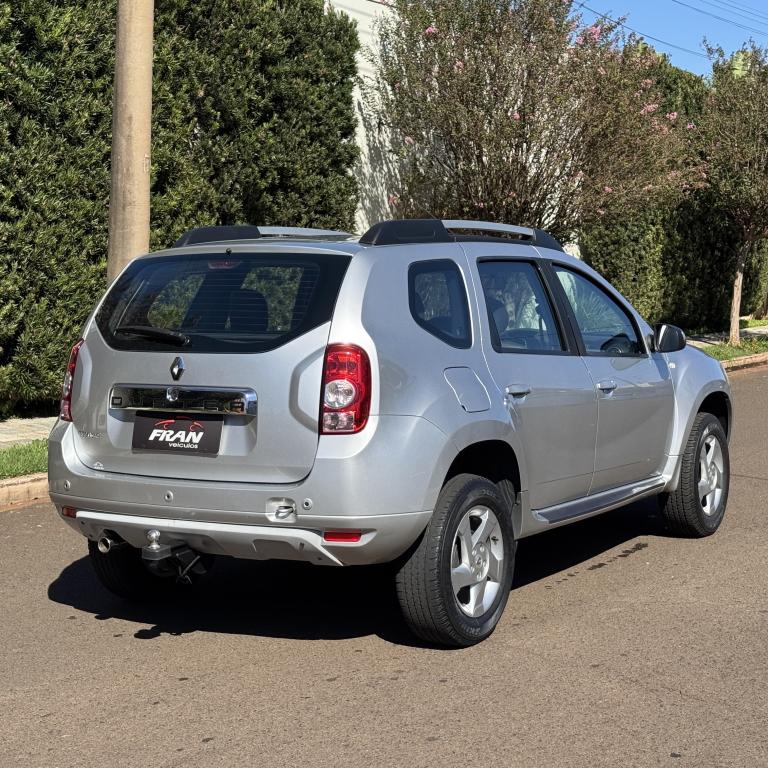 RENAULT Duster - Foto