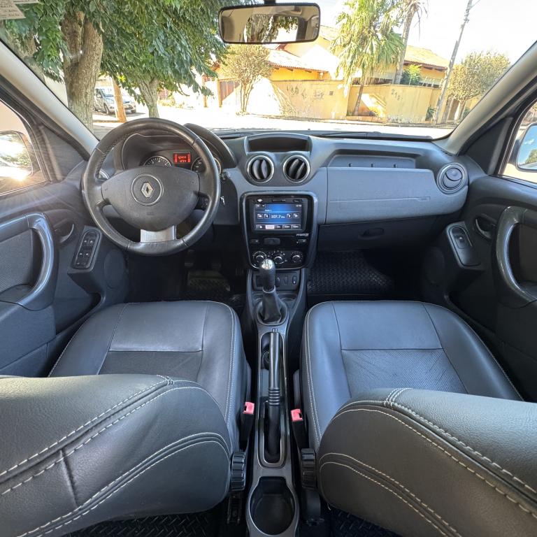 RENAULT Duster - Foto
