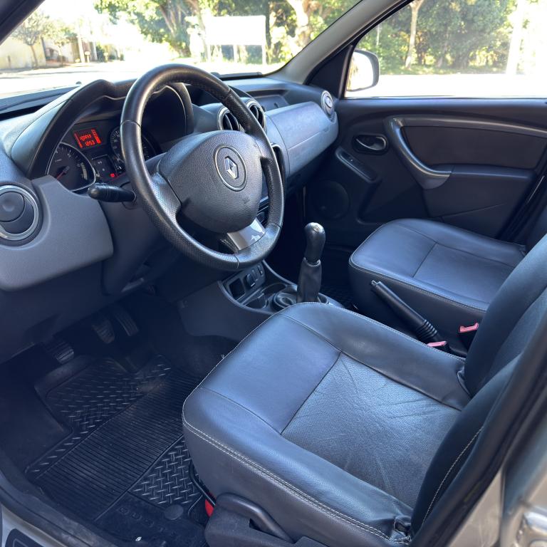 RENAULT Duster - Foto