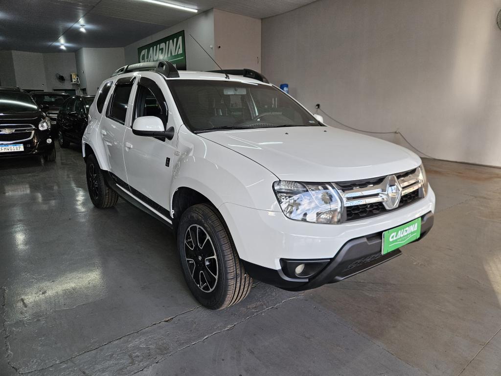 RENAULT Duster - Foto