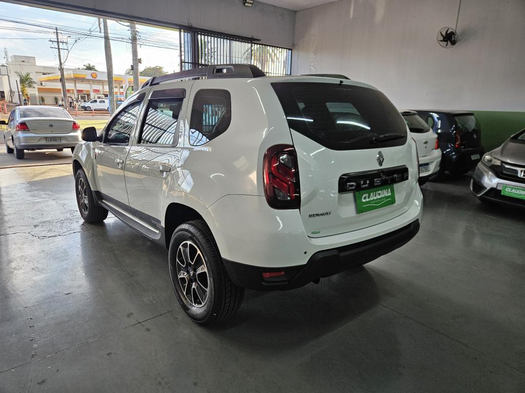 RENAULT Duster - Foto