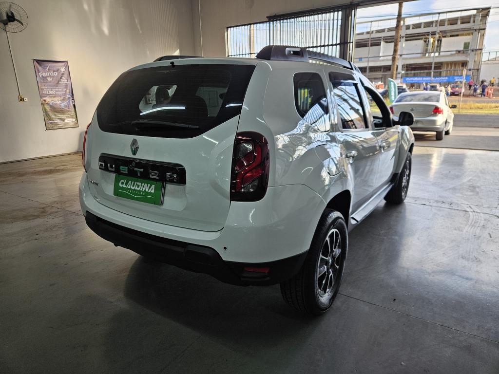 RENAULT Duster - Foto