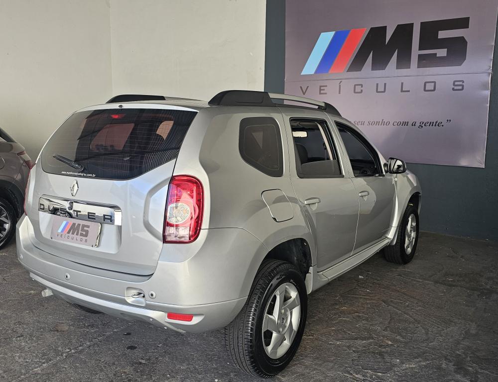 RENAULT Duster - Foto