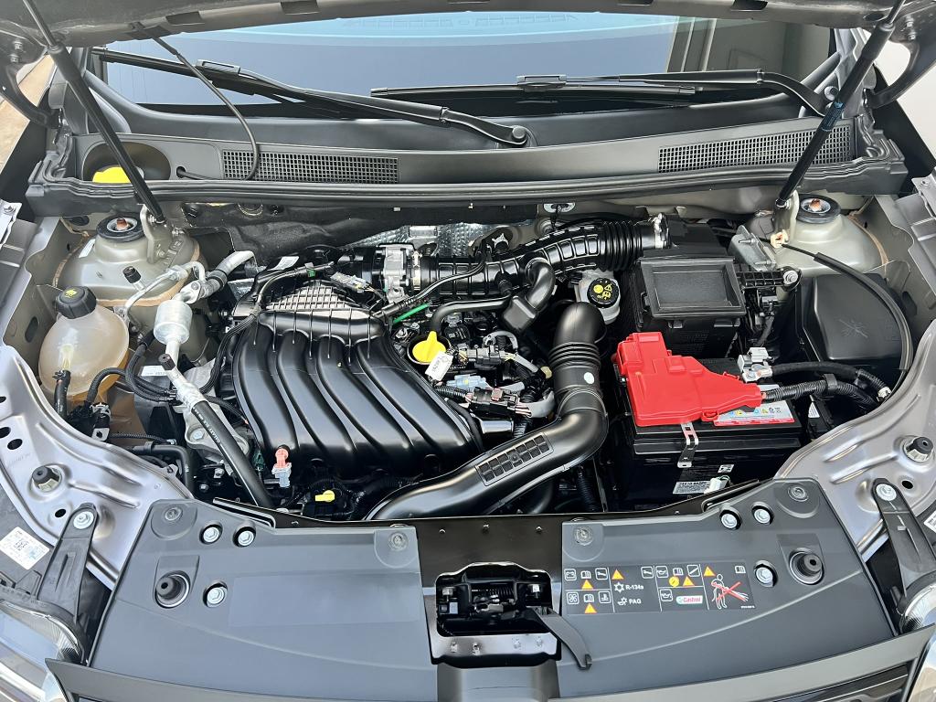 RENAULT Duster - Foto
